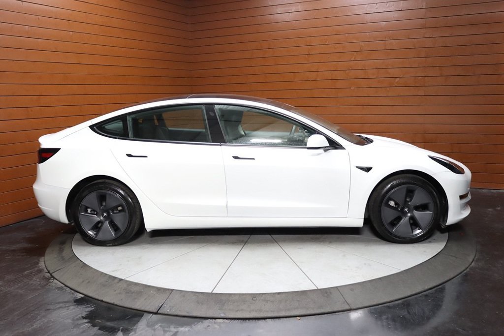 Used 2023 Tesla Model 3 Standard Range RWD image 17