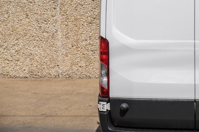 Used 2018 Ford Transit 250 148 Medium Roof RWD image 38