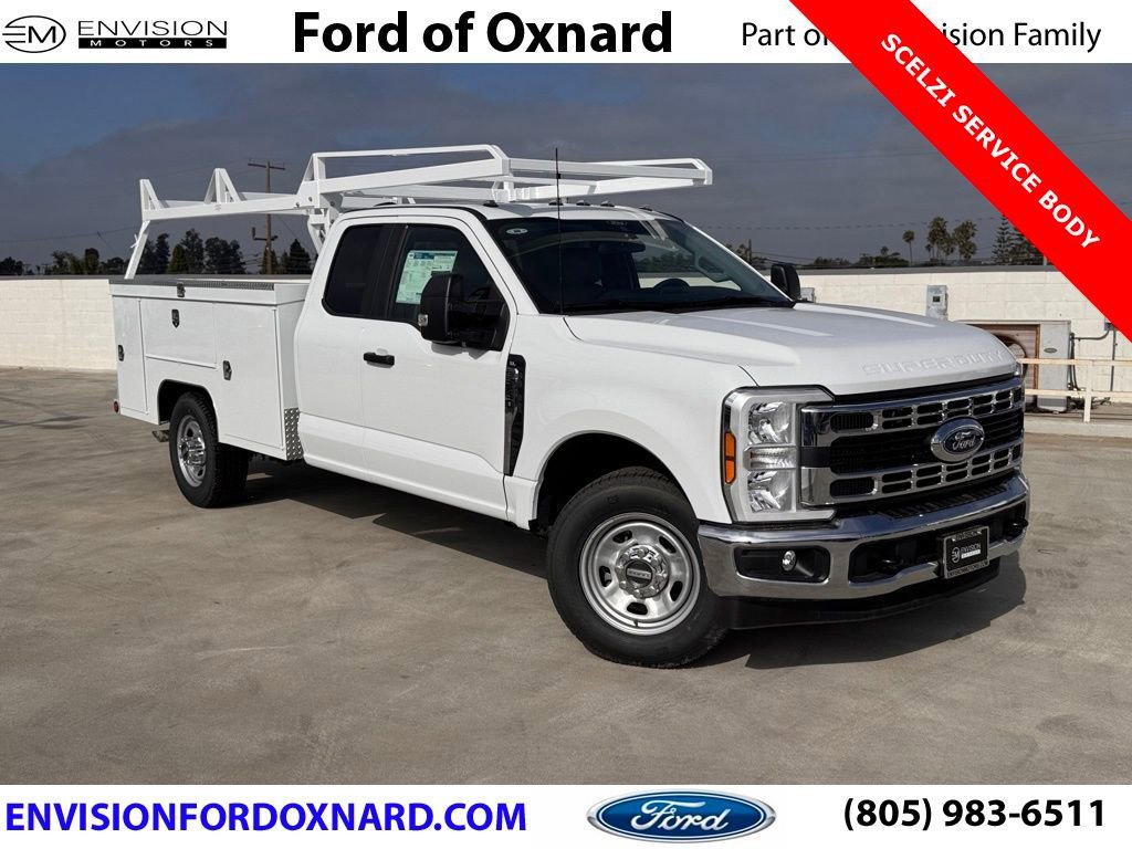New 2025 Ford F350 XL w/ XL Chrome Package