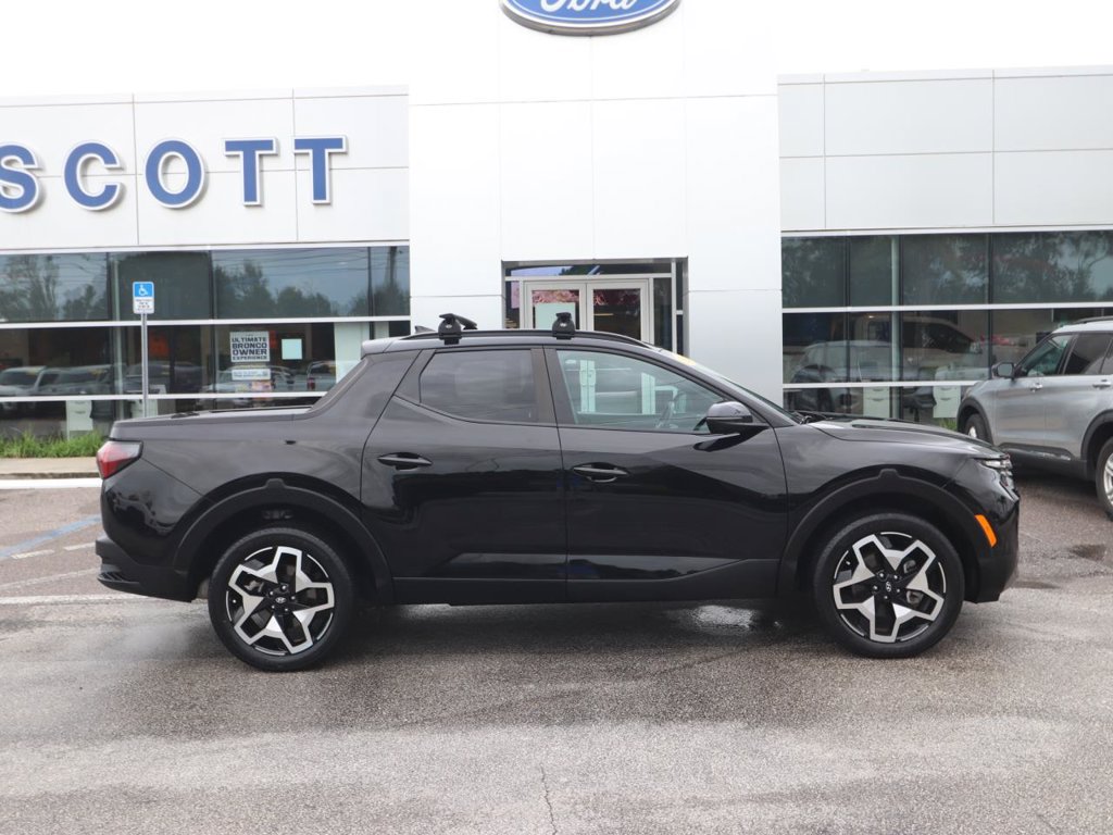 Used 2023 Hyundai Santa Cruz Limited AWD/4WD image 16