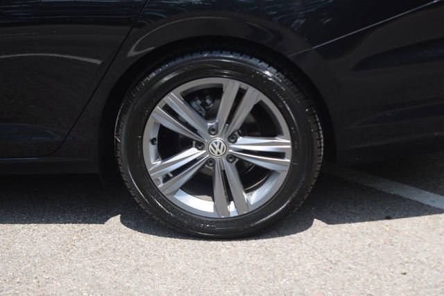 Used 2020 Volkswagen Jetta R-Line FWD image 27