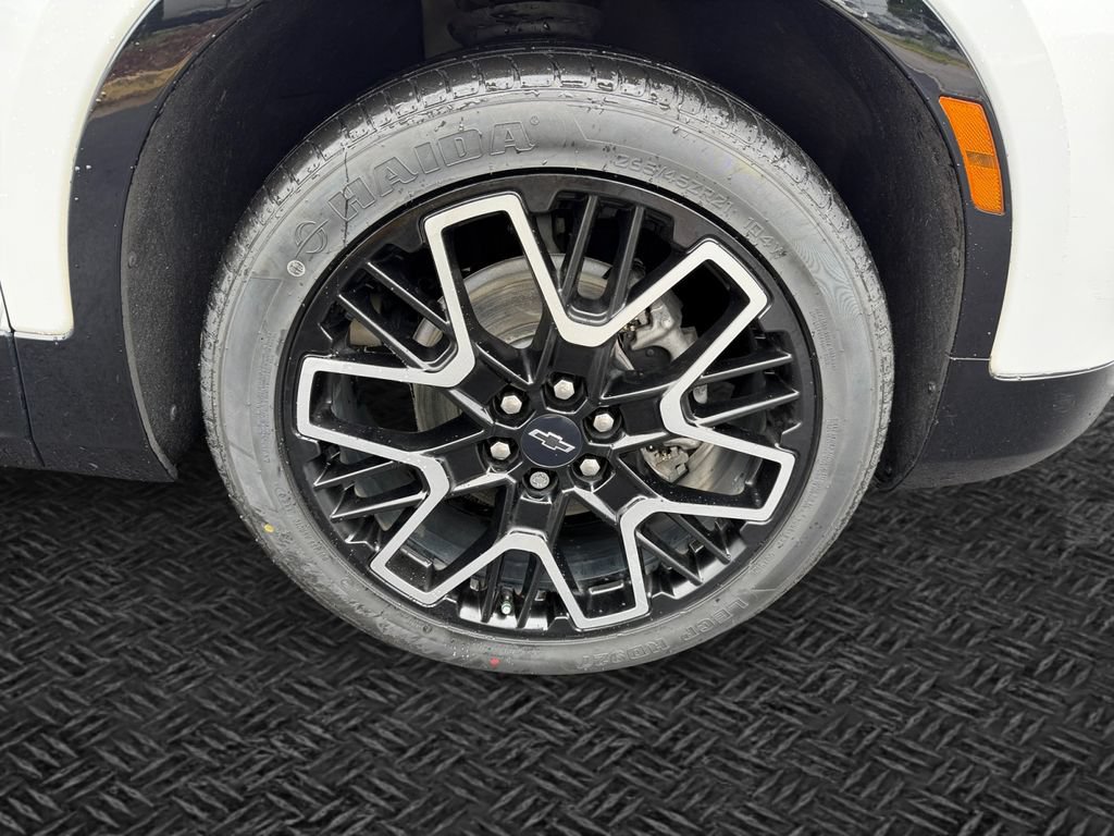 Used 2023 Chevrolet Blazer RS w/ Driver Confidence II Package FWD image 11