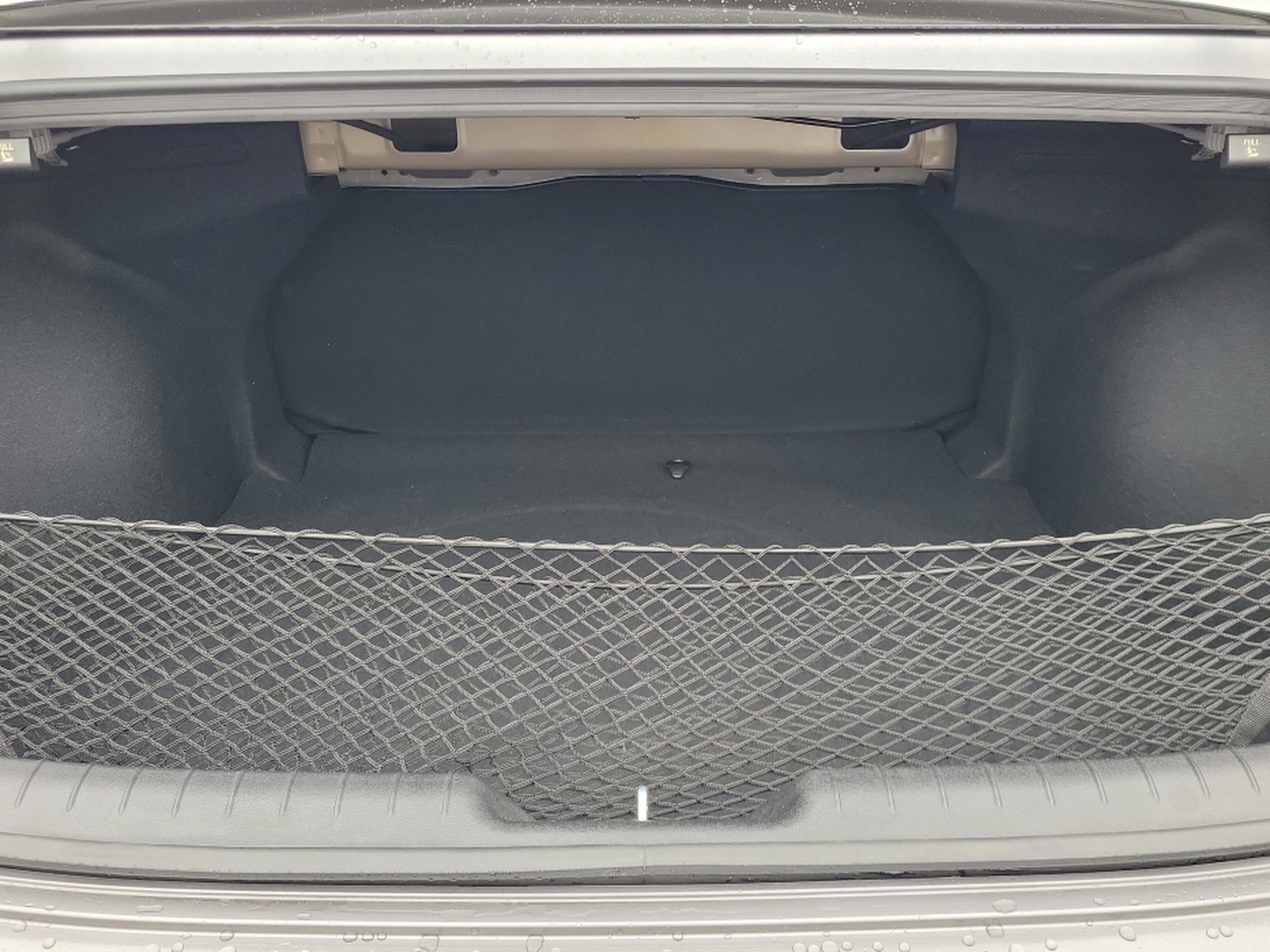 Certified 2025 Hyundai Elantra Sport image 8