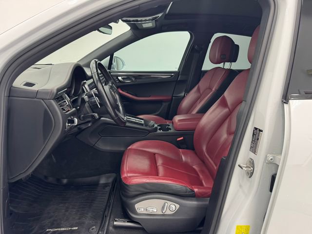 Used 2022 Porsche Macan S image 17