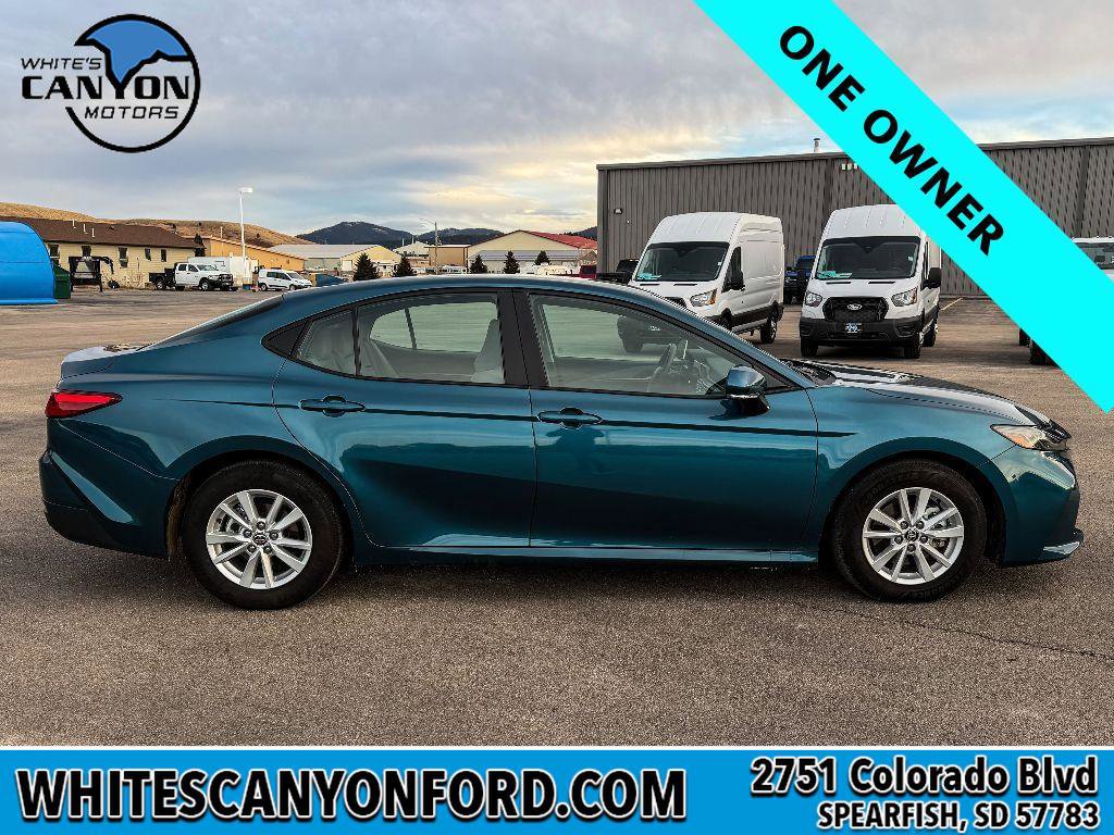 Used 2025 Toyota Camry LE w/ Convenience Package image 11