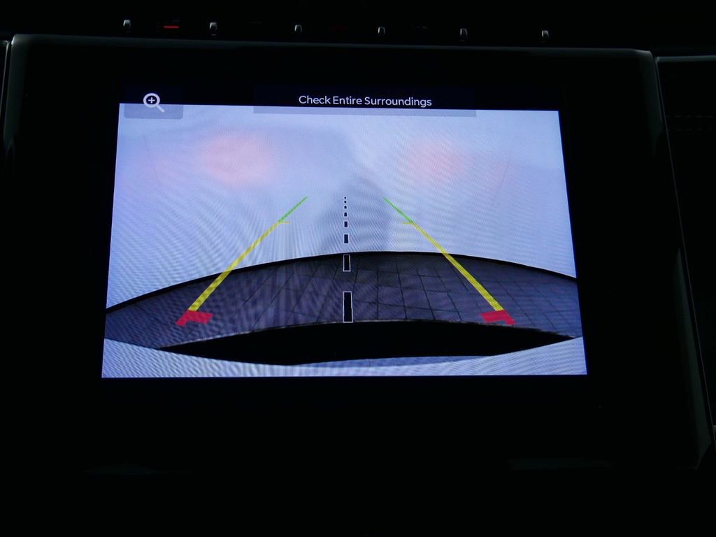 Certified 2024 Jeep Grand Cherokee Laredo w/ Luxury Tech Group I image 45