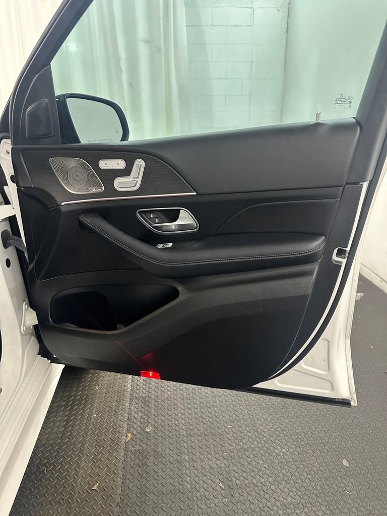Used 2022 Mercedes-Benz GLE 350 4MATIC w/ AMG Line Exterior image 31
