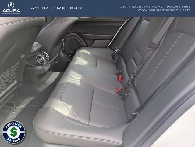 Used 2025 Alfa Romeo Giulia AWD image 27