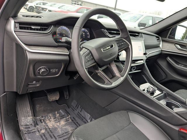 New 2026 Jeep Grand Cherokee Altitude AWD/4WD image 20