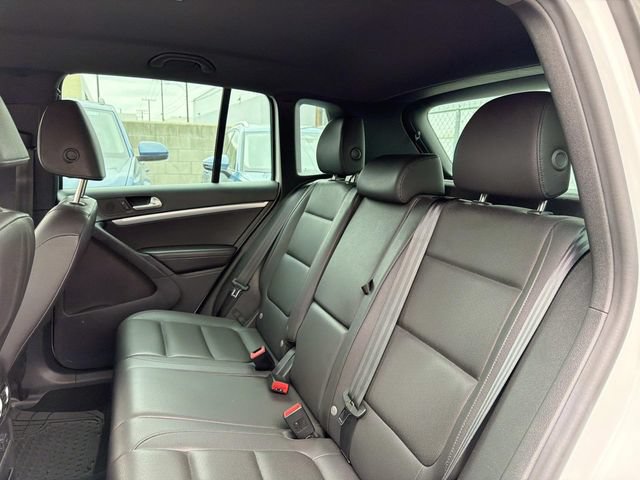 Used 2016 Volkswagen Tiguan R-Line FWD image 11