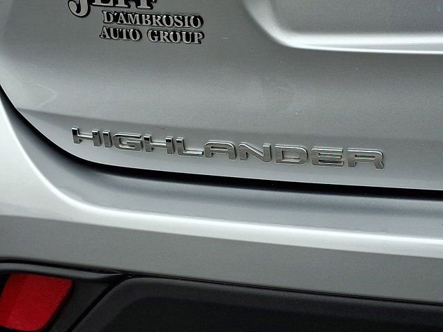 Used 2023 Toyota Highlander XLE FWD image 36