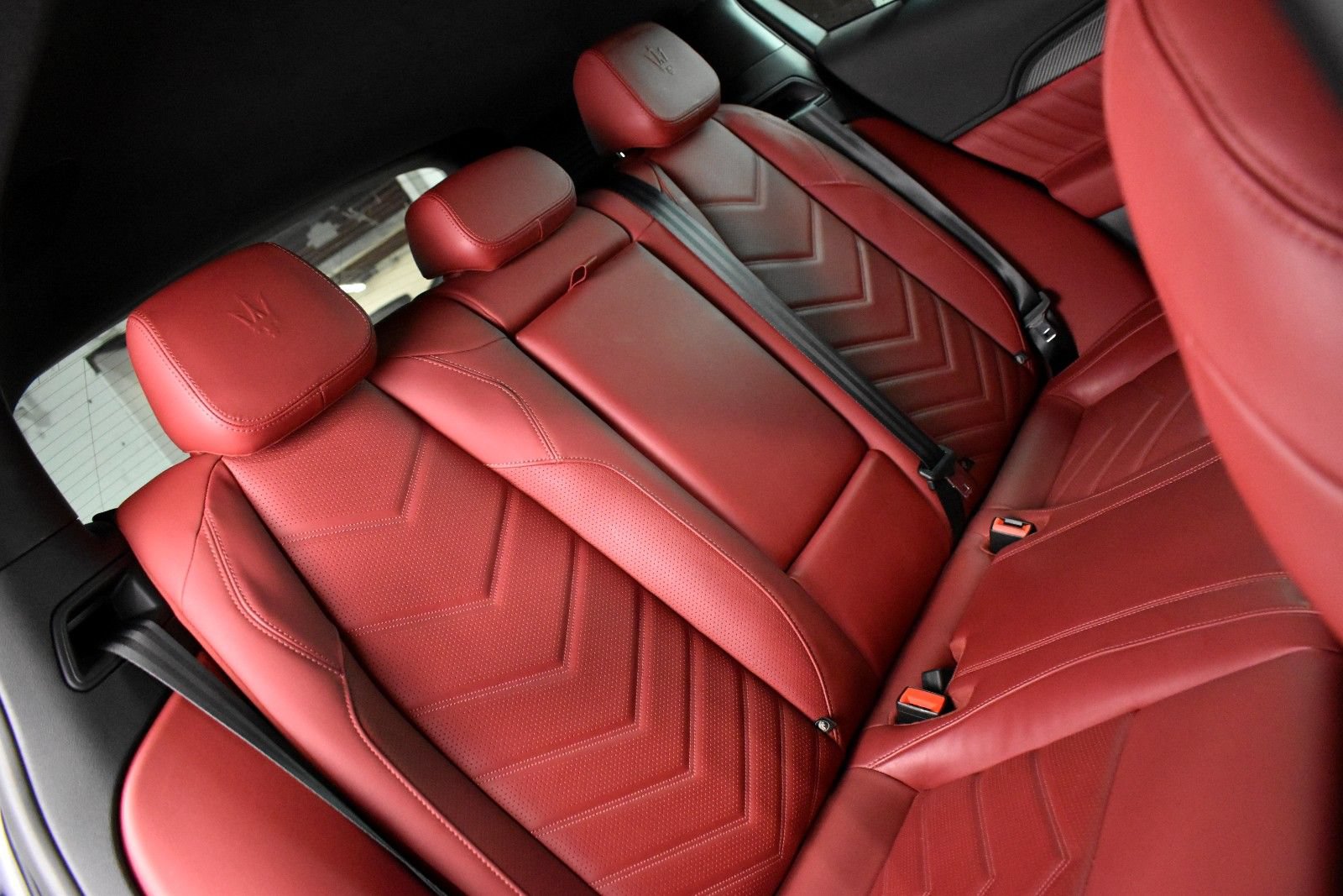 Certified 2023 Maserati Grecale Modena AWD/4WD image 32