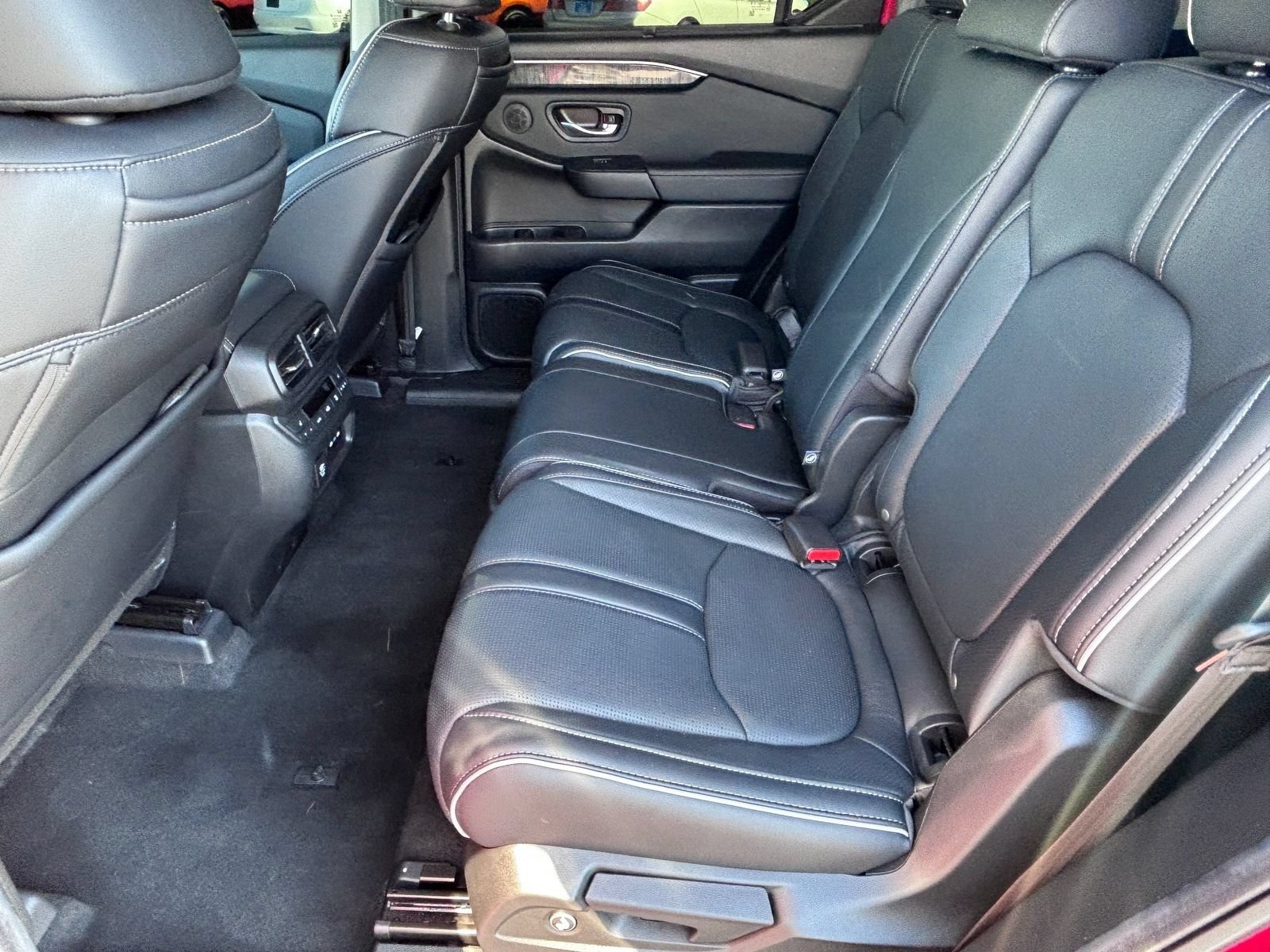 Certified 2025 Honda Pilot Elite image 16