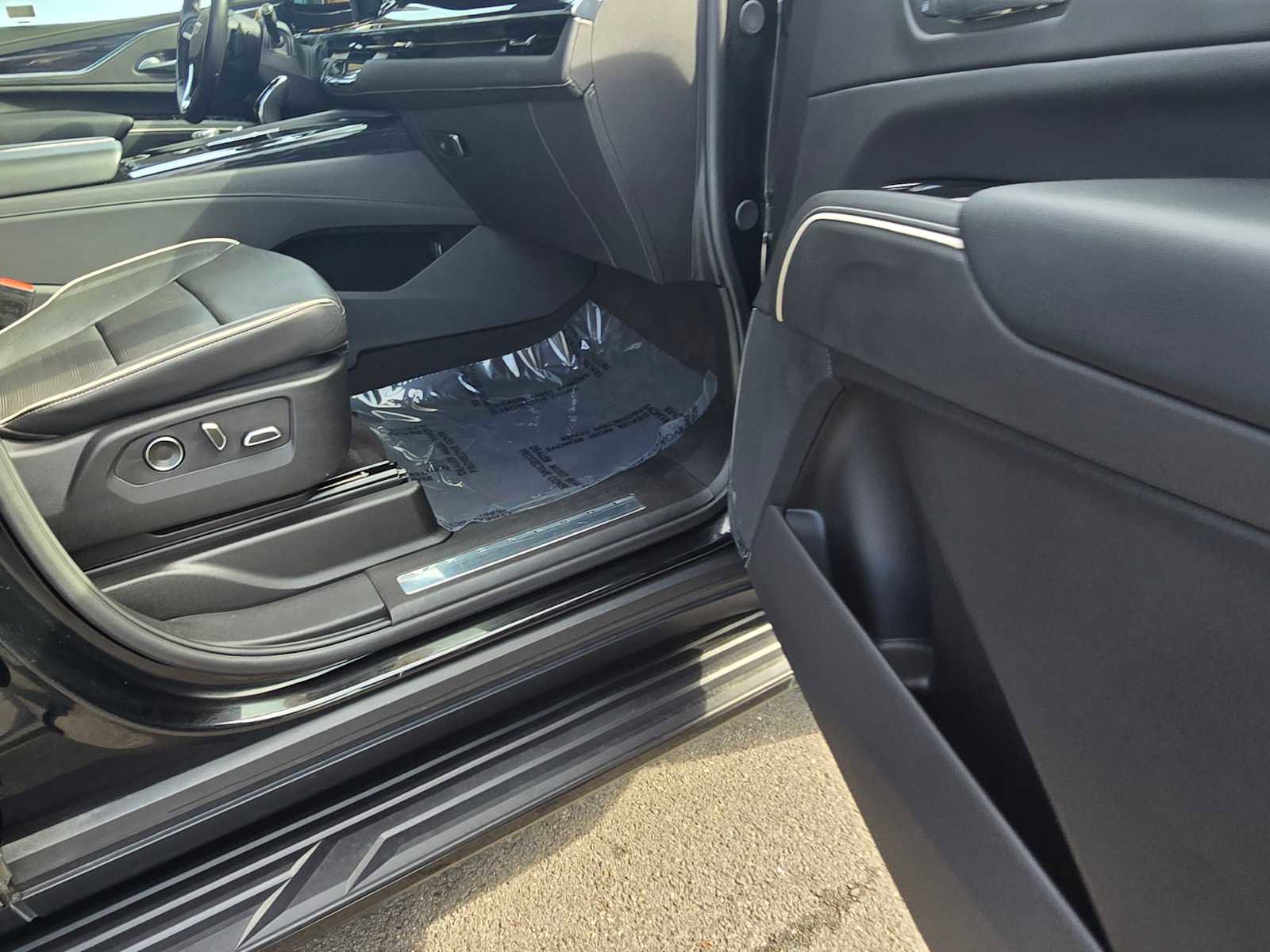 Used 2024 Cadillac Escalade Sport image 10