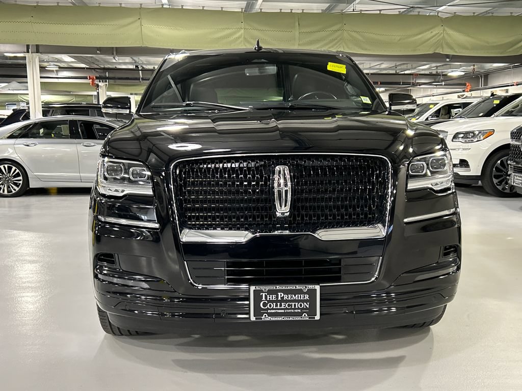 Certified 2023 Lincoln Navigator Reserve AWD/4WD image 6