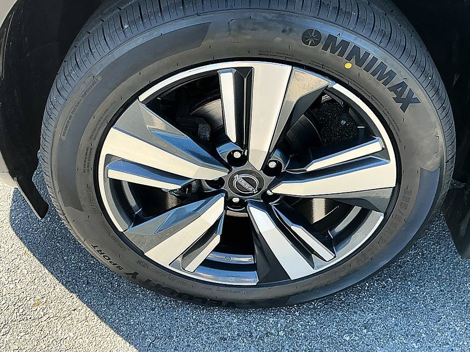 Certified 2023 Nissan Rogue SL w/ SL Premium Package AWD/4WD image 9