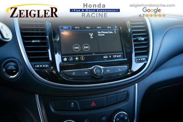 Used 2020 Chevrolet Trax LT w/ LT Convenience Package image 29