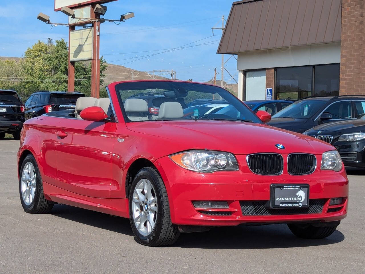 Used 2008 BMW 128i Convertible image 6