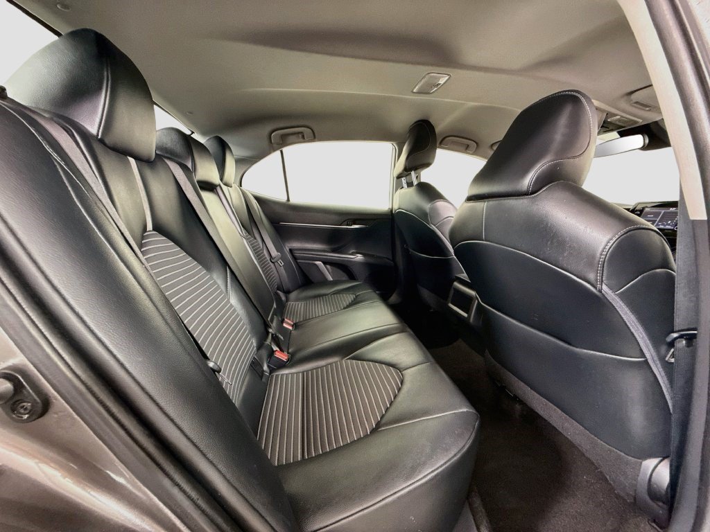 Used 2021 Toyota Camry SE FWD image 25