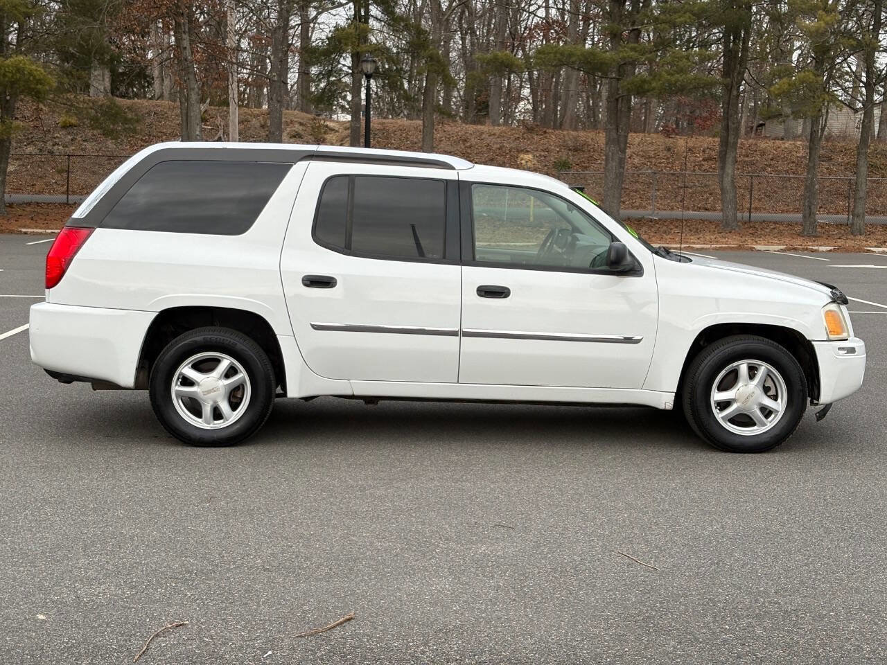 Used 2005 GMC Envoy XUV SLE AWD/4WD image 5