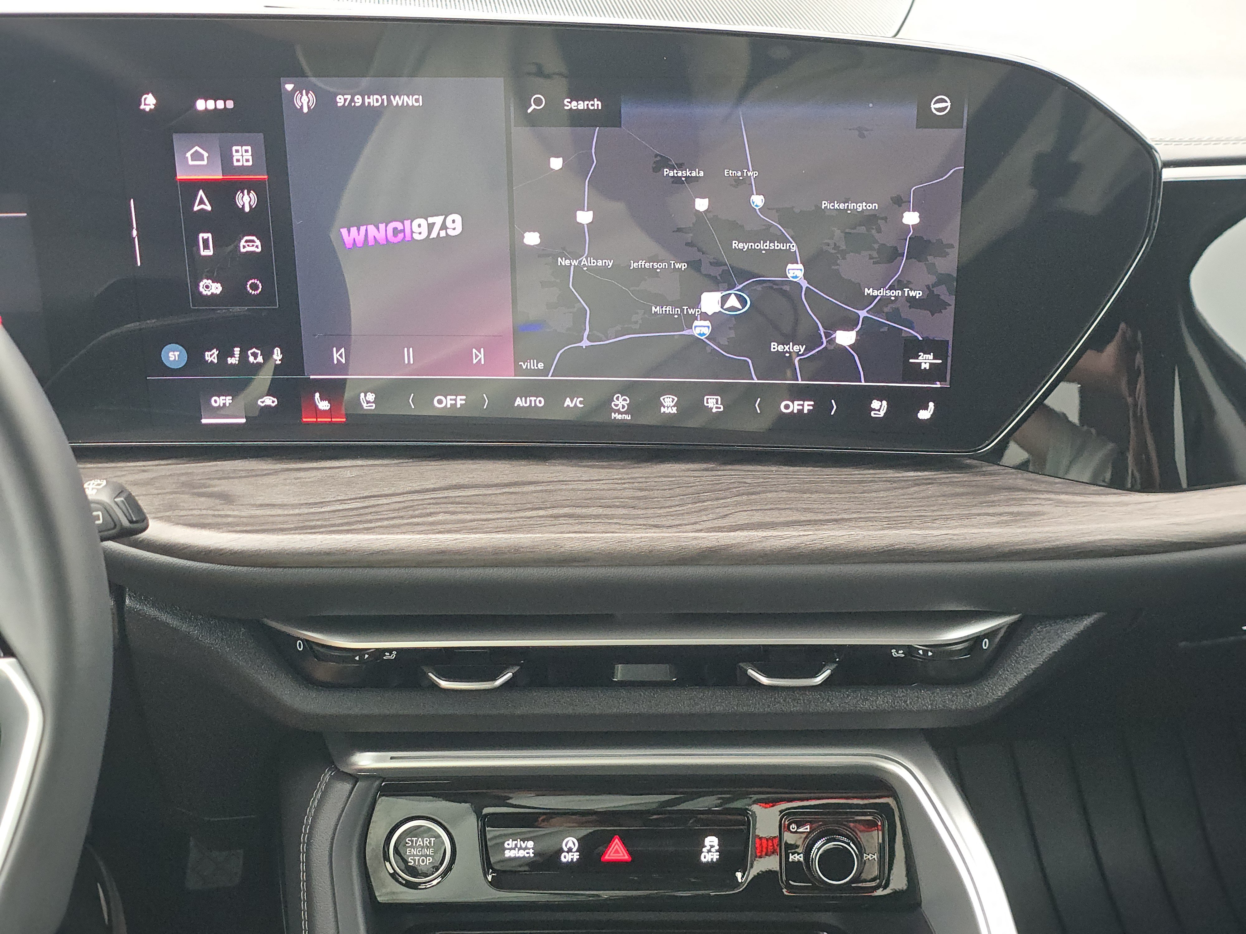 Certified 2025 Audi Q5 Premium Plus w/ Premium Plus AWD/4WD image 26