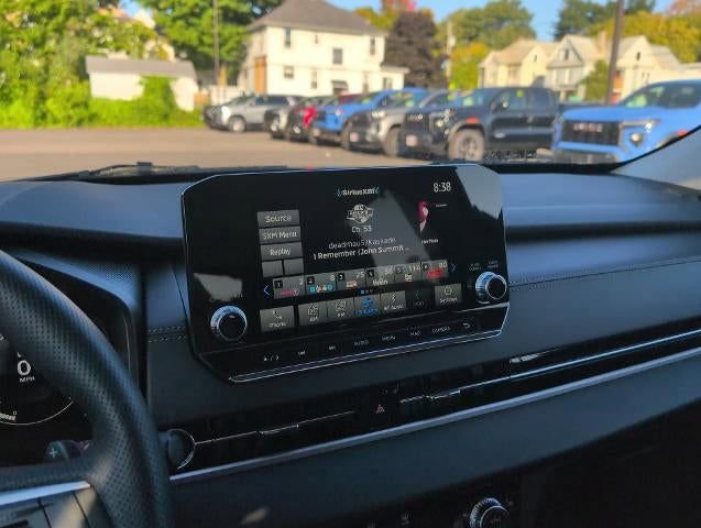 Used 2024 Mitsubishi Outlander SEL image 13