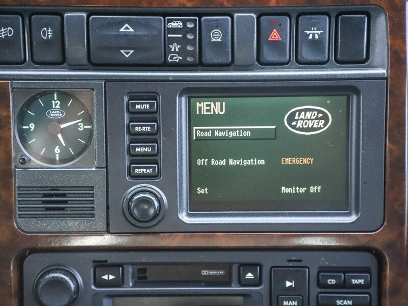 Used 2002 Land Rover Range Rover HSE image 18