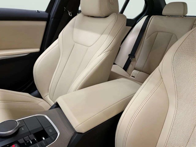 Used 2026 BMW 330i Sedan RWD image 58