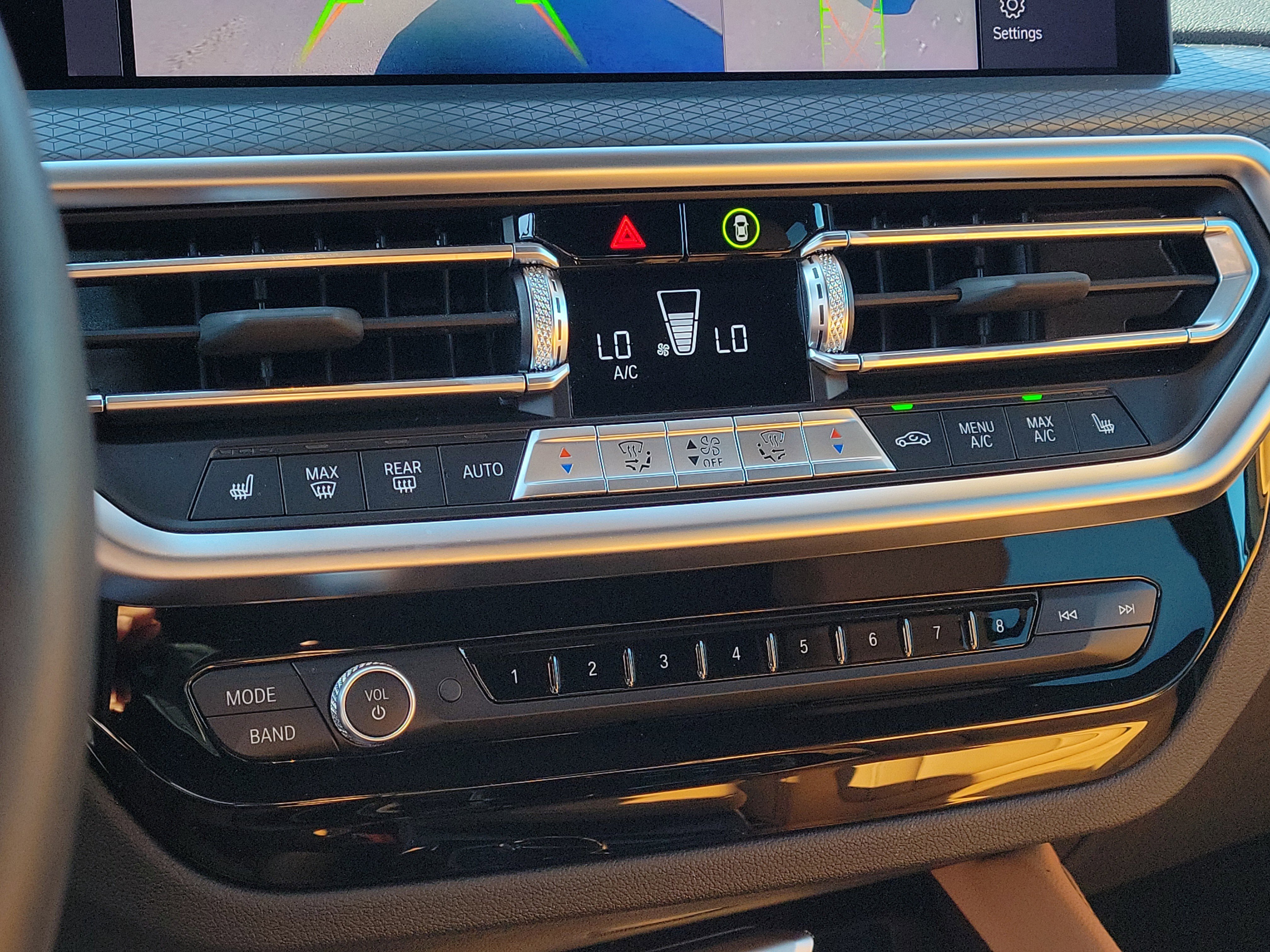 Used 2025 BMW X4 M40i image 26