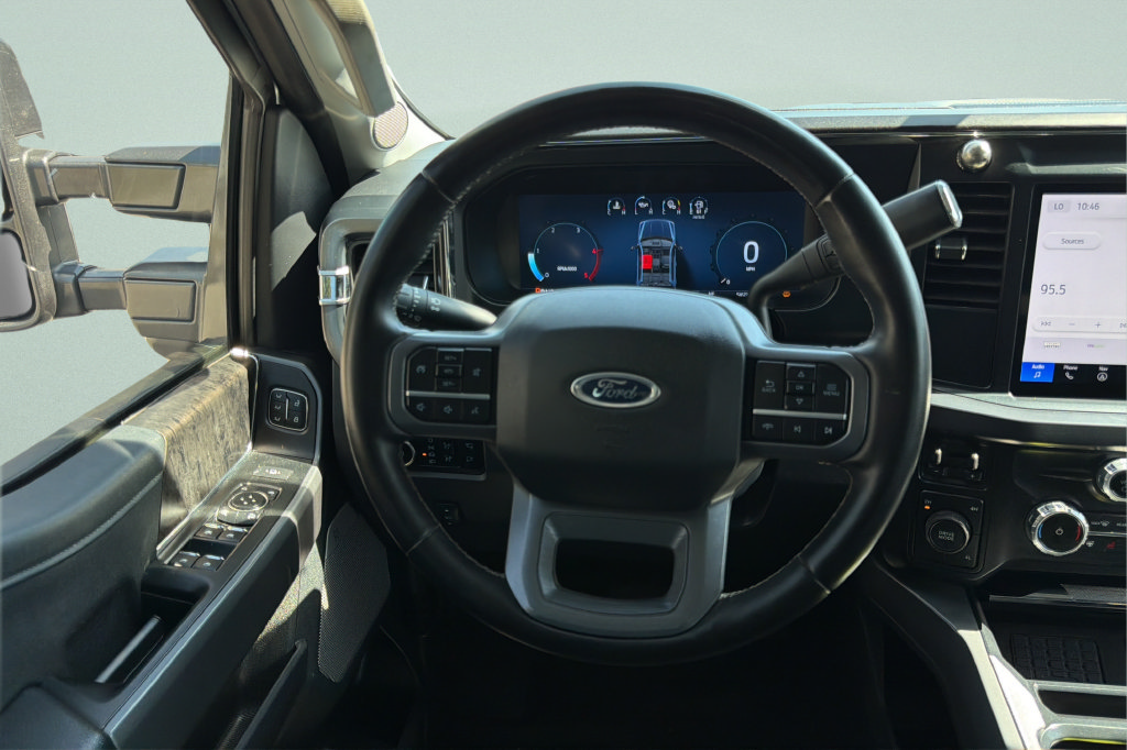 Used 2025 Ford F350 Lariat AWD/4WD image 13