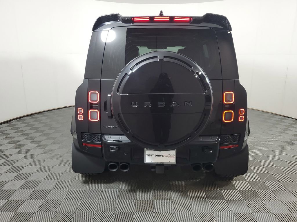 Used 2026 Land Rover Defender 110 AWD/4WD image 5