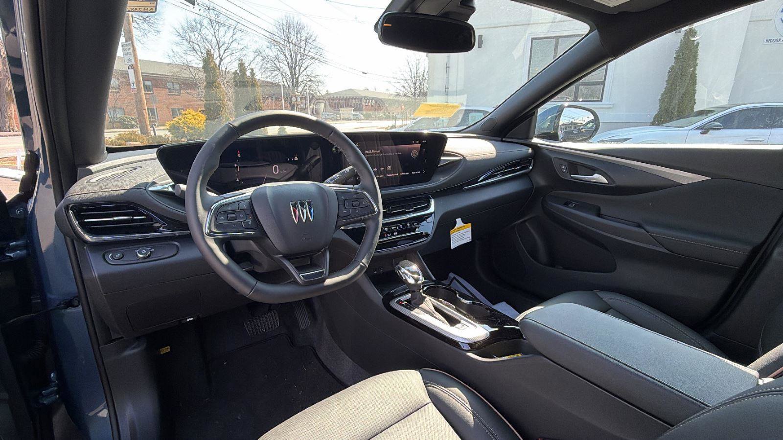 New 2025 Buick Envista Avenir image 18