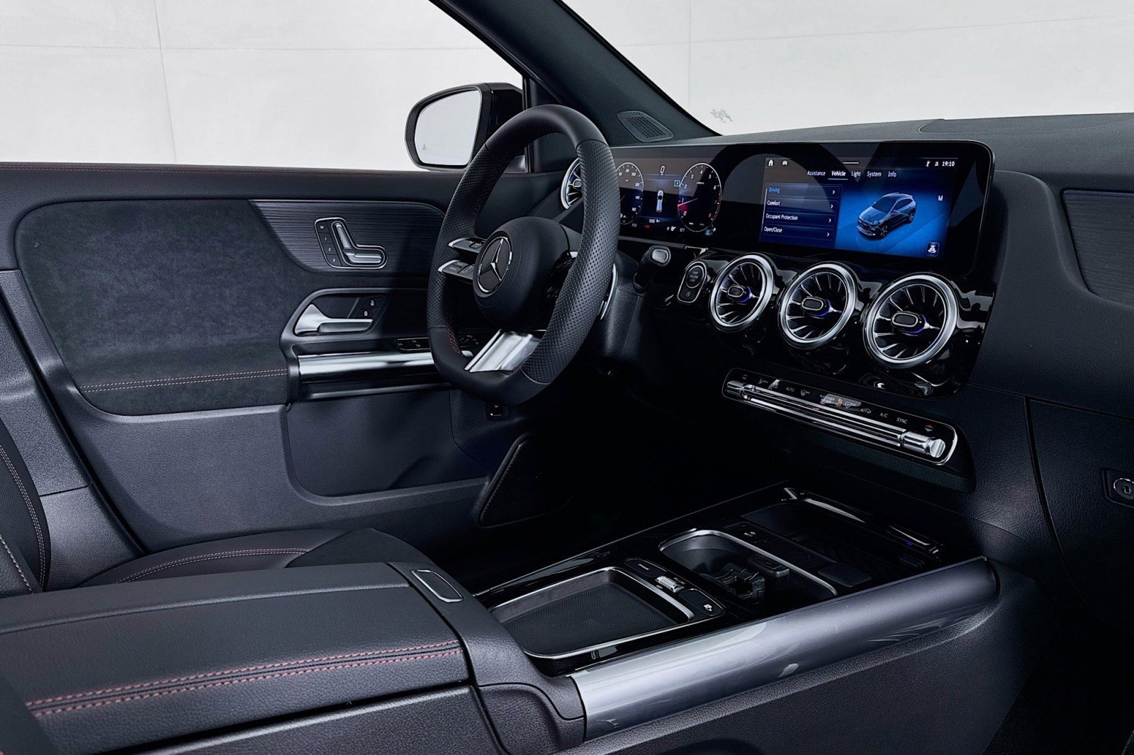 New 2026 Mercedes-Benz GLA 250 image 15