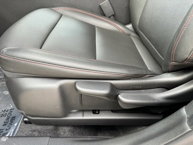 Used 2025 Chevrolet Trax RS w/ Driver Confidence Package image 12