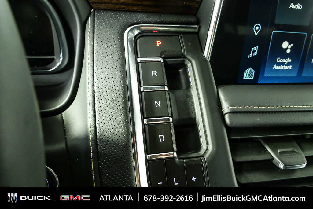 Used 2023 Chevrolet Tahoe Premier RWD image 17