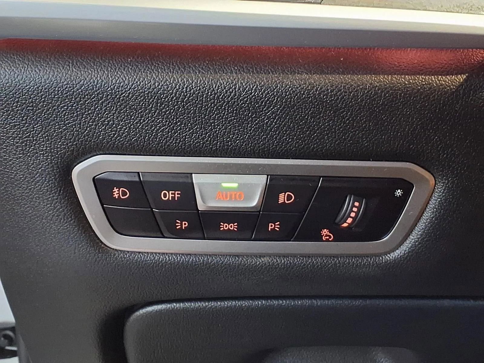 Used 2020 BMW X7 xDrive40i w/ Premium Package image 21