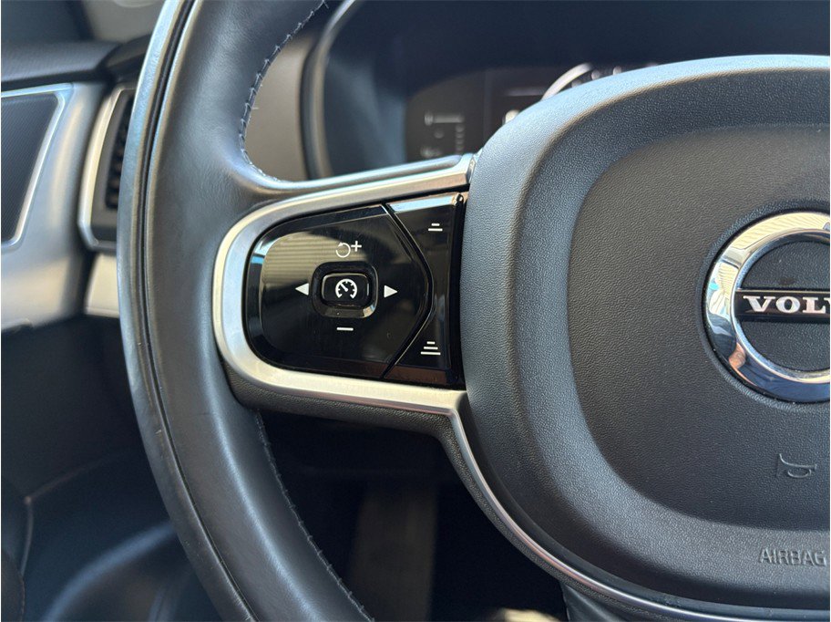 Used 2018 Volvo XC90 T5 Momentum w/ Convenience Package AWD/4WD image 13