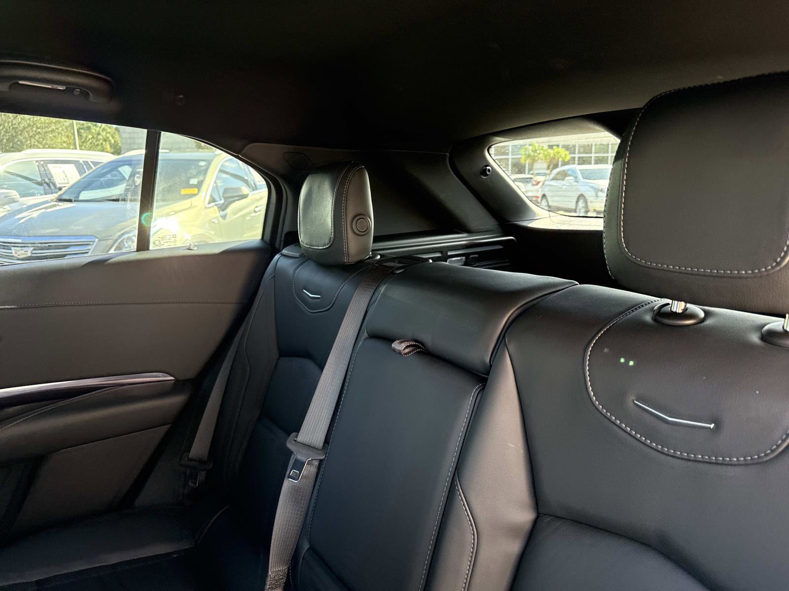 Used 2023 Cadillac XT4 Luxury w/ Cold Weather Package image 15