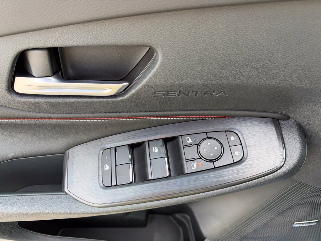 New 2027 Nissan Sentra SR w/ SR Premium Package FWD image 8