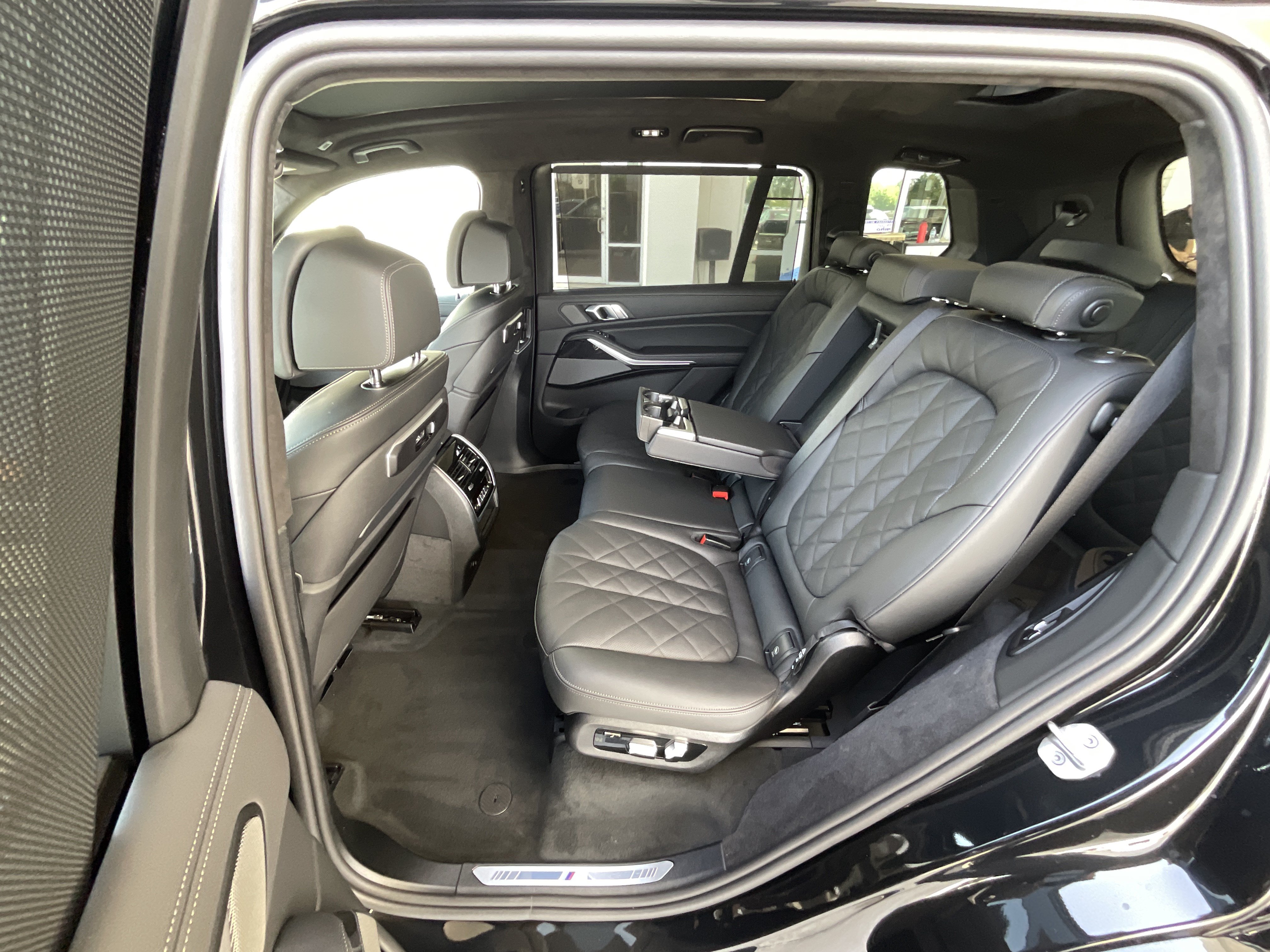 New 2027 BMW X7 xDrive40i w/ Executive Package AWD/4WD image 27
