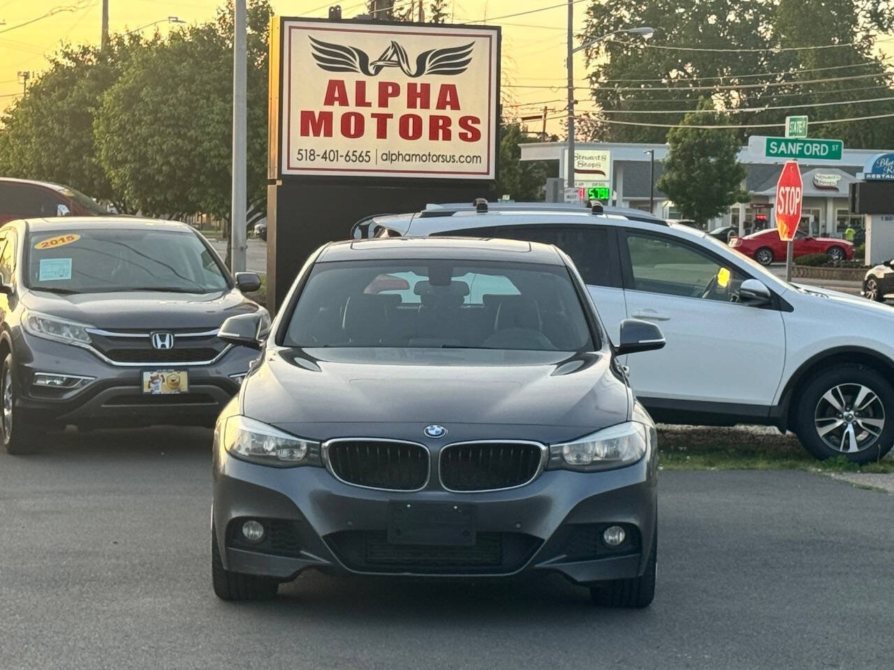 Used 2016 BMW 328i Gran Turismo xDrive AWD/4WD image 2