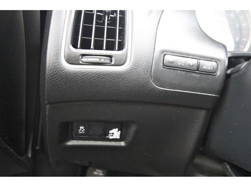 Used 2019 INFINITI Q50 Luxe image 17