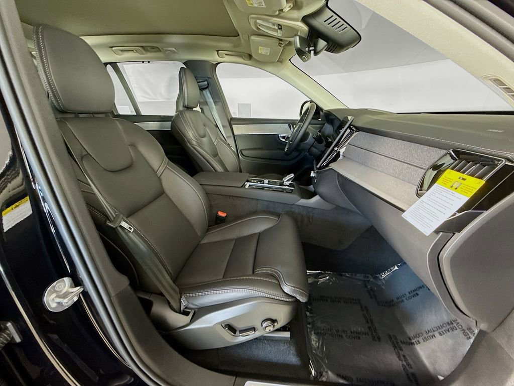 New 2026 Volvo XC90 B6 Ultra w/ Protection Package image 31