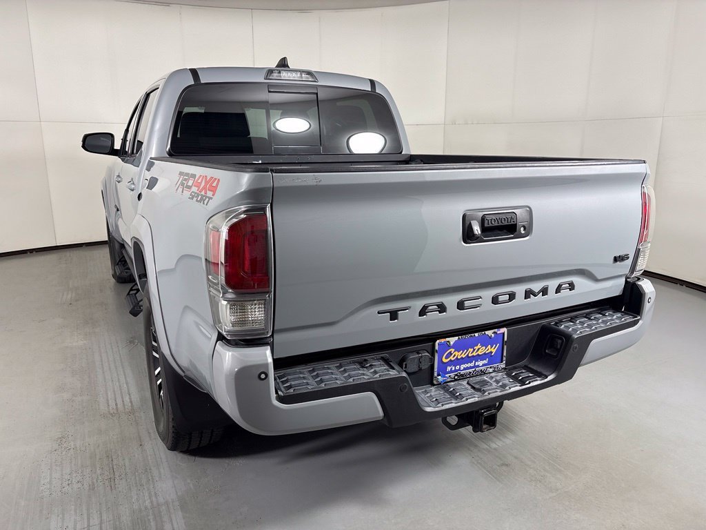 Used 2020 Toyota Tacoma TRD Sport w/ Technology Package AWD/4WD image 6