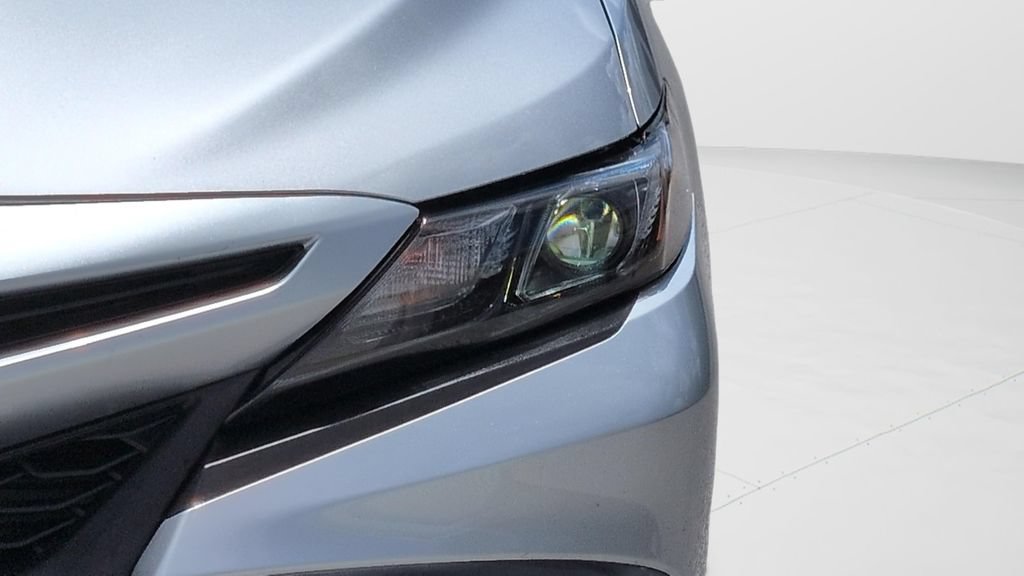 Used 2023 Toyota Camry SE w/ Convenience Package FWD image 25