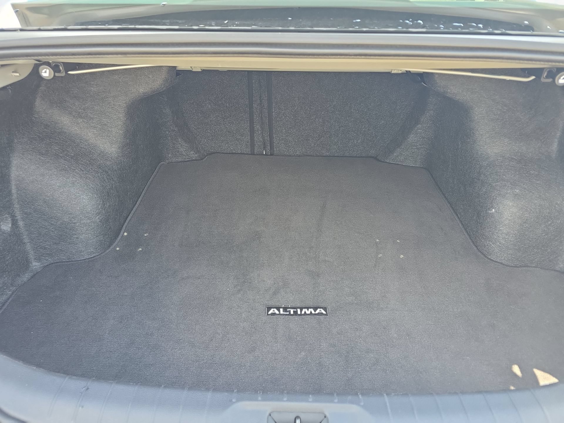 Used 2026 Nissan Altima 2.5 SV AWD/4WD image 12
