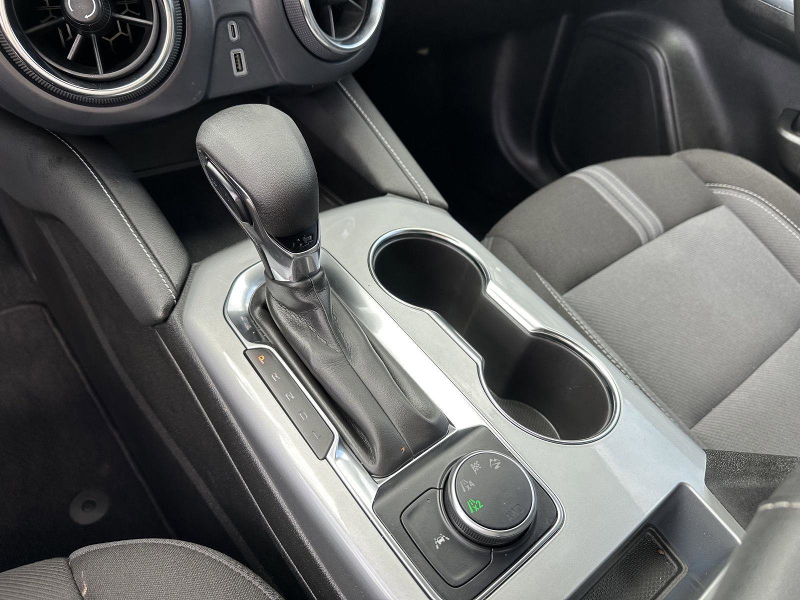 Used 2025 Chevrolet Blazer LT AWD/4WD image 31