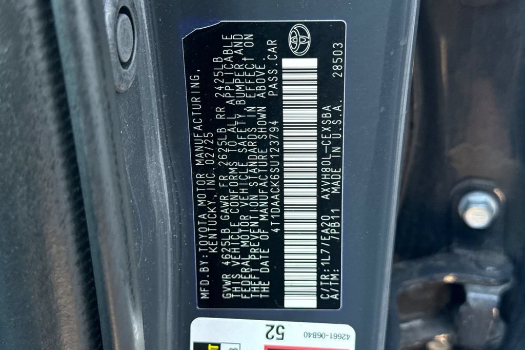 Used 2025 Toyota Camry SE FWD image 28