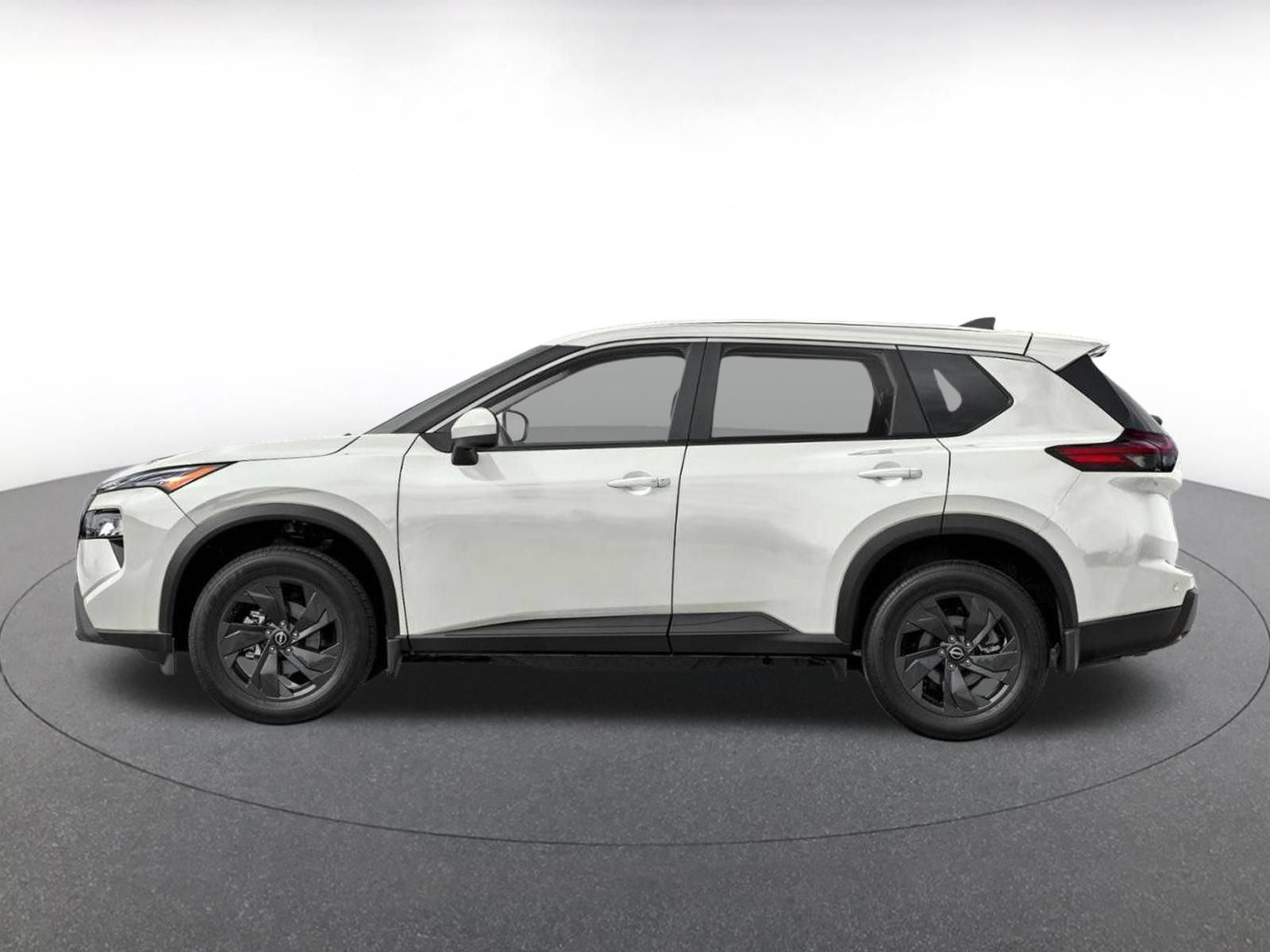 Used 2026 Nissan Rogue SV AWD/4WD image 3