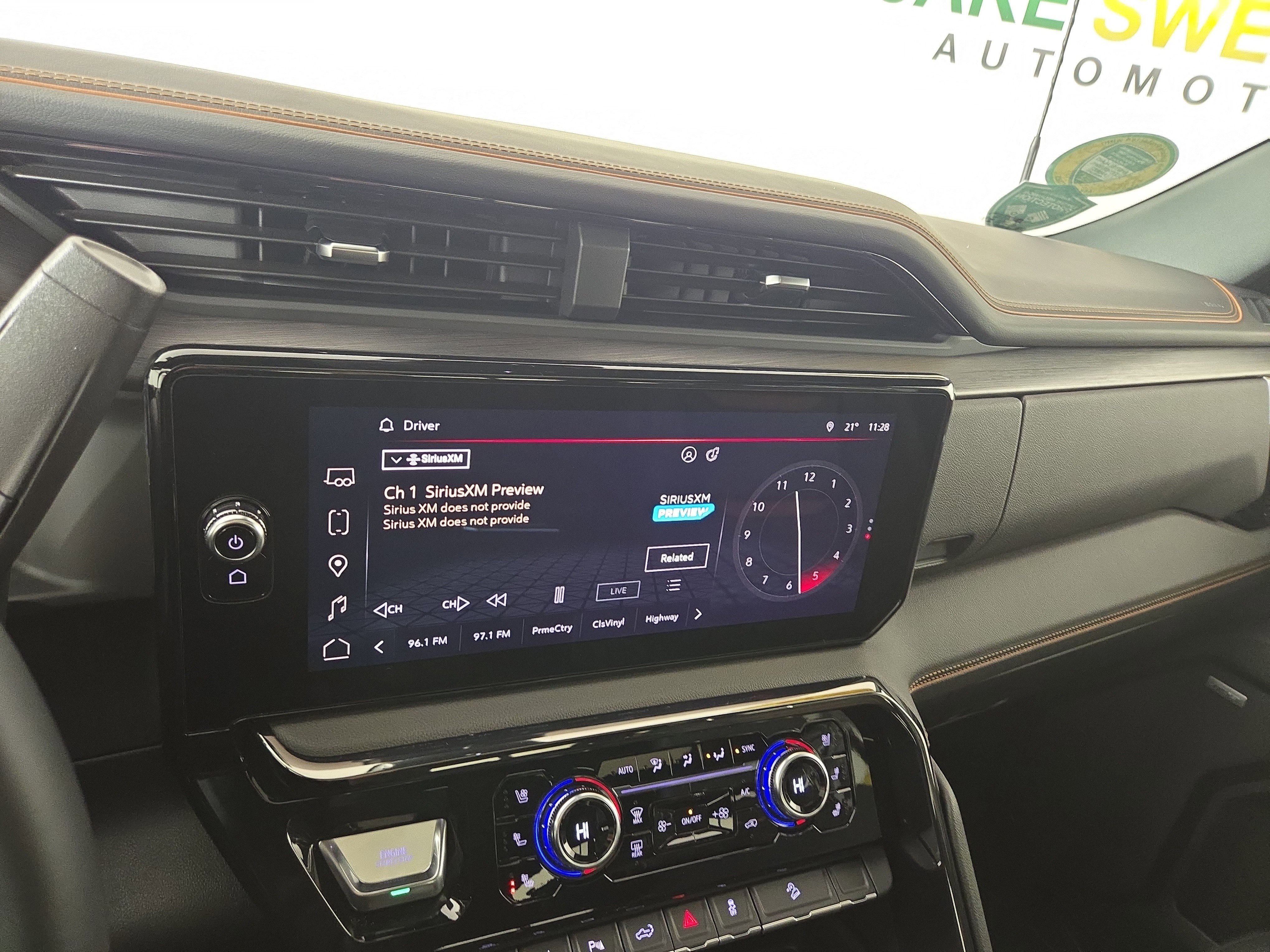 Certified 2025 GMC Sierra 2500 AT4 w/ Technology Package image 19